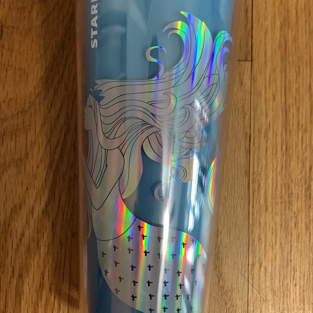 Starbucks Color changing cup - Picture 2 of 2